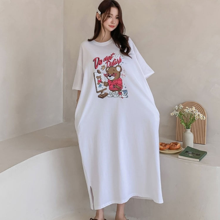 时尚起义韩国甜美2025夏口袋画画眼镜熊短袖宽松连衣裙dw25053104