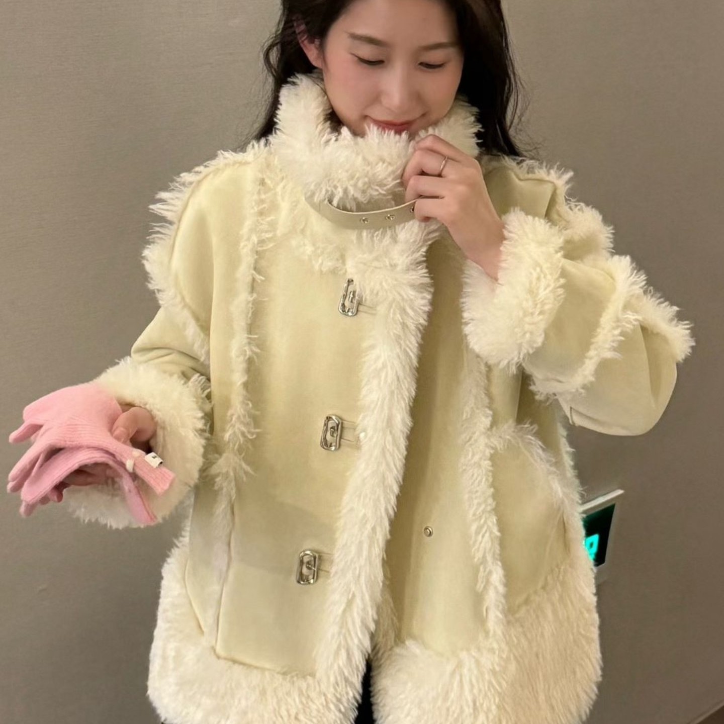 高端鹿皮绒毛茸茸皮毛一体外套女冬季新款加厚立领宽松羊羔毛上衣