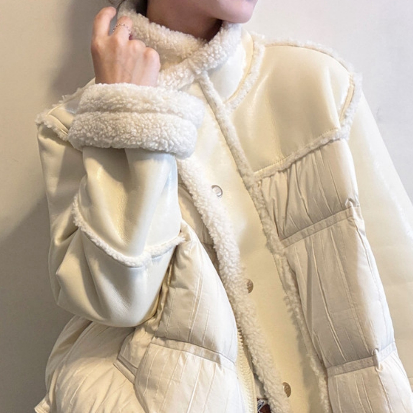 羊羔毛拼接短款羽绒服女2025冬