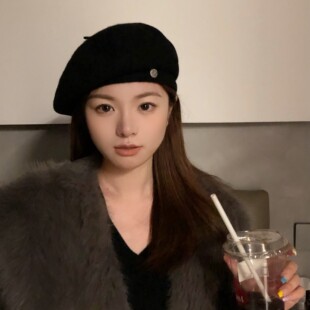 颜小姐/韩国新版宽边贝雷帽立体贝雷帽画家帽金属扣宽边大头围