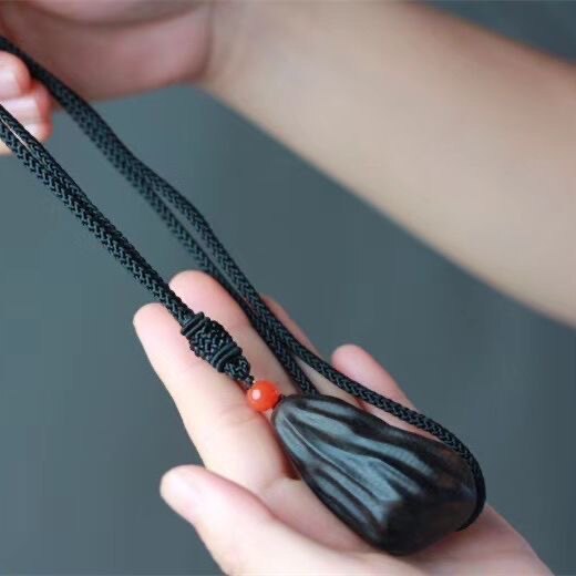 베트남 나트랑 침수 체스 NAN AGARWOOD 남성과 여성 일반 브랜드 골동품 손잡이 조각 묵주 교수형 태그 펜던트 펜던트