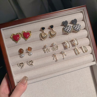 1元耳饰捡漏清仓~耳钉耳环女轻奢高级感气质耳饰小众独特耳夹项链