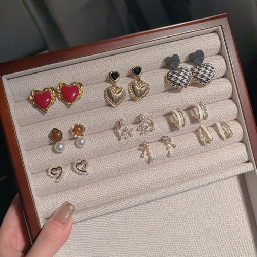 1元耳饰捡漏清仓~耳钉耳环女轻奢高级感气质耳饰小众独特耳夹项链