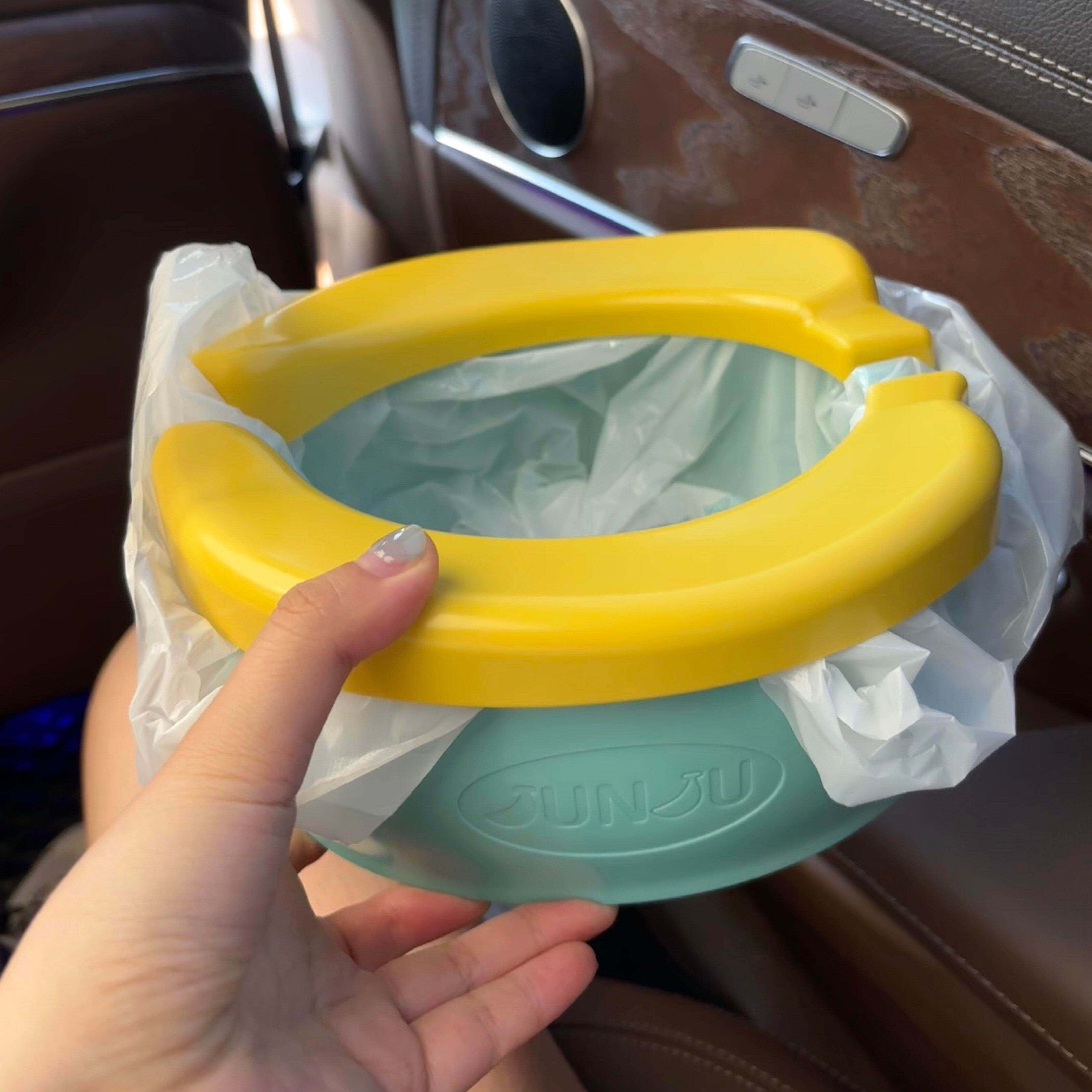 女童外出小便神器!外出儿童应急马桶车载便携折叠尿盆坐便器