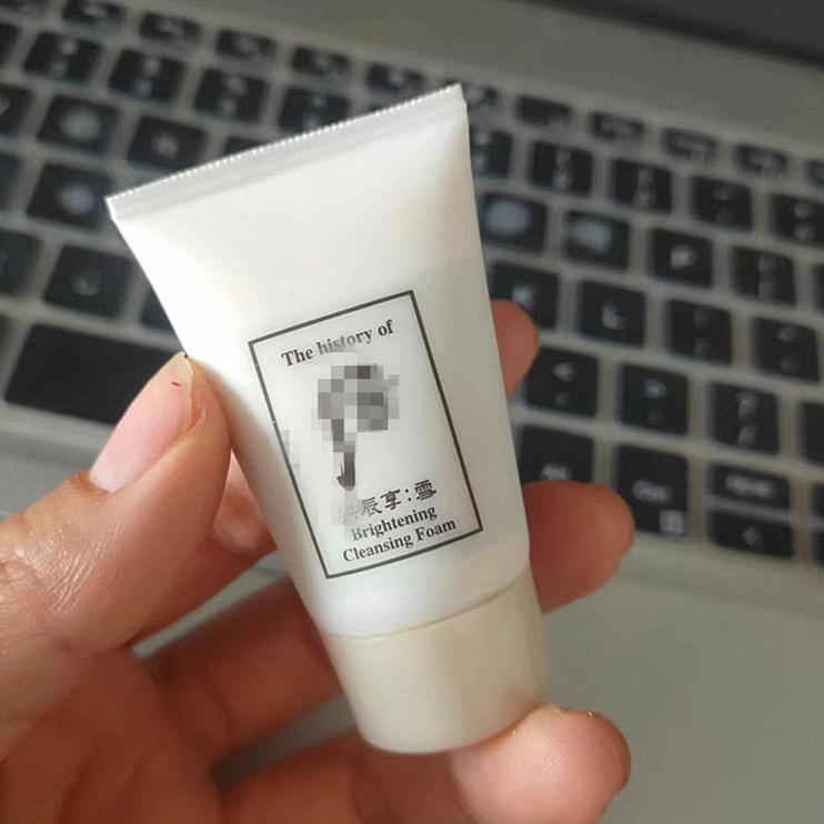 洁面膏雪玉凝白淡班韩国