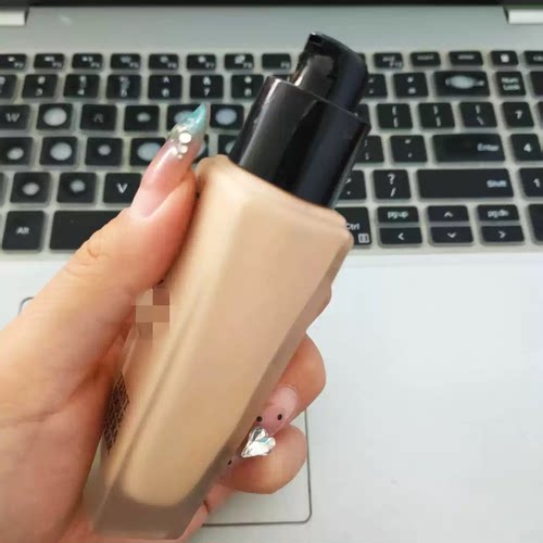 标//gan级单品 ！ 源450/30ml 法国 持妆粉底液30ml P-01#