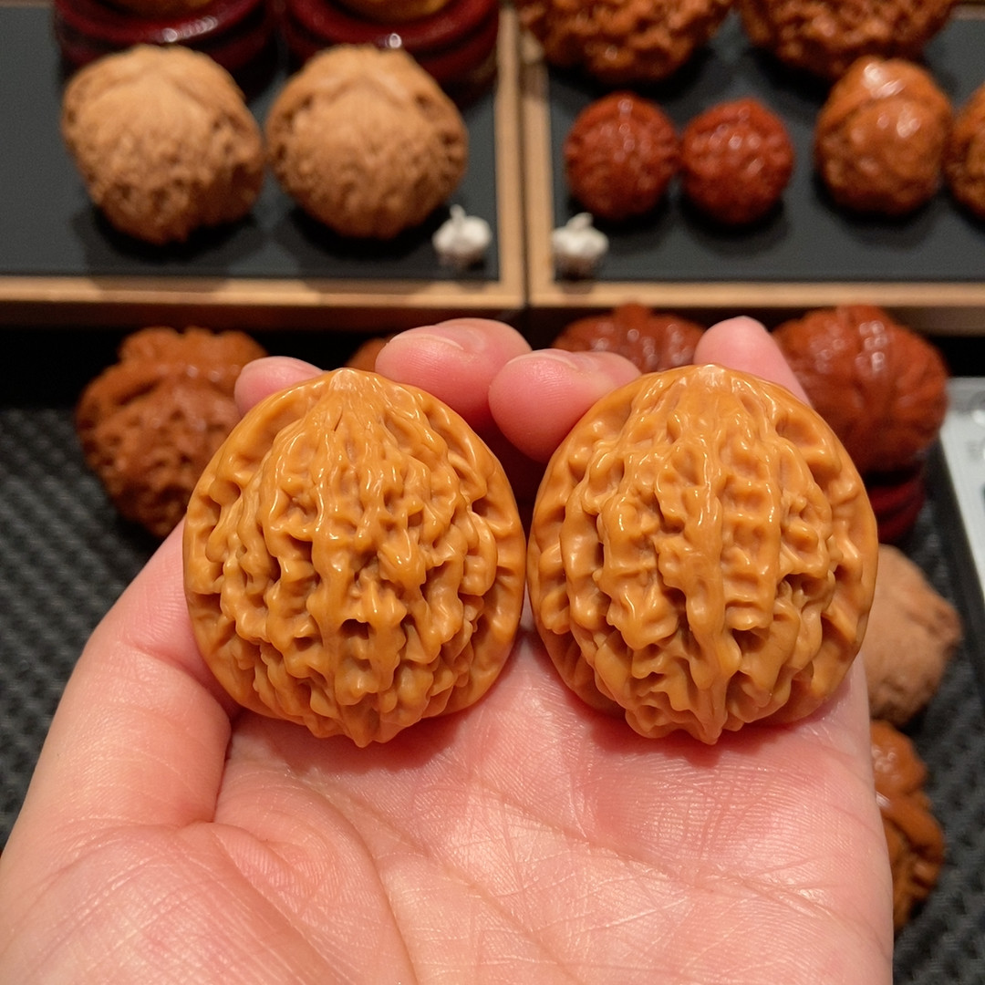 37招财鼠，黄皮（球鼠，招钱进宝，骨质好，按摩效果好）2284,餐饮具,茶杯,淘宝优惠券,粉丝福利购,淘宝优惠卷