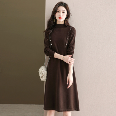 针织连衣裙高级感时尚打底中长款配大衣内搭毛衣裙女秋冬2025新款