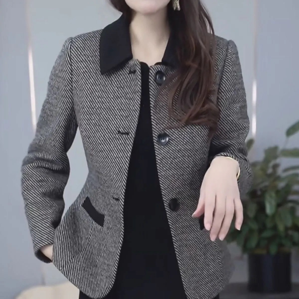 高档外套女新款春季时尚百搭短款小西装妈妈秋装洋气显瘦上衣6983