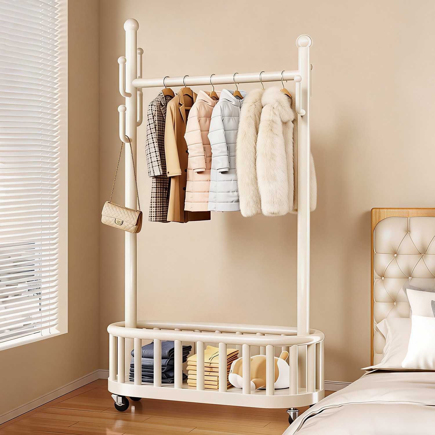 日本衣架落地卧室挂衣架家用室内轻奢晾衣服置物架房间简易衣帽架