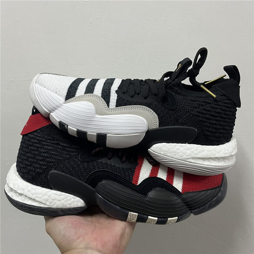 阿迪达斯男女缓震低帮