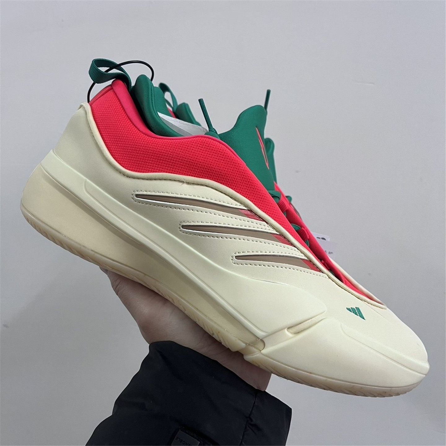 adidas Dame 9利拉德防滑耐磨缓震回弹实战篮球鞋JH6627