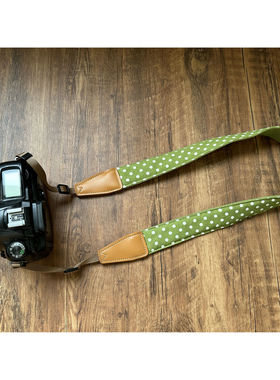 UNIKSTRAP复古优雅亚麻绿色波点海绵垫层通用相机背带斜跨相机带