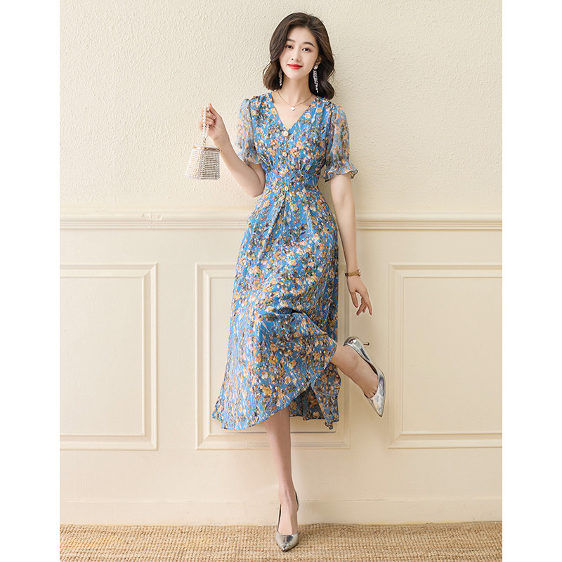 V-NECK FLORAL DRESS 2024 NEW TEMPERAMENT CELEBRITY FRENCH WAIST CINCHING THIN CHIFFON MIDI SKIRT WOMENS SUMMER