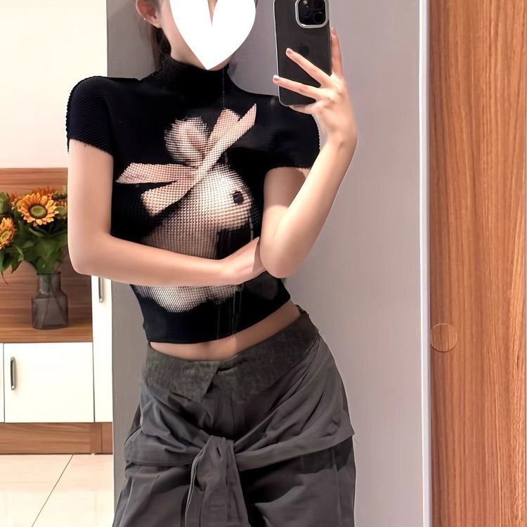 纯欲黑色半高领内搭毛衣