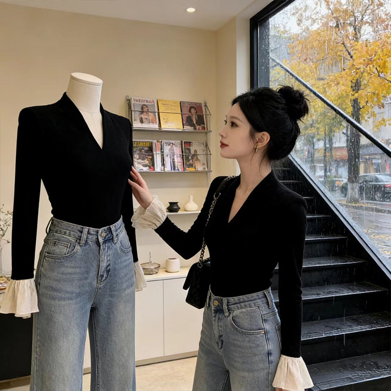 韩系高级感V领内搭喇叭袖T恤女装2026春季打底衫修身显瘦性感上衣,女装/女士精品,T恤,淘宝优惠券,粉丝福利购,淘宝优惠卷