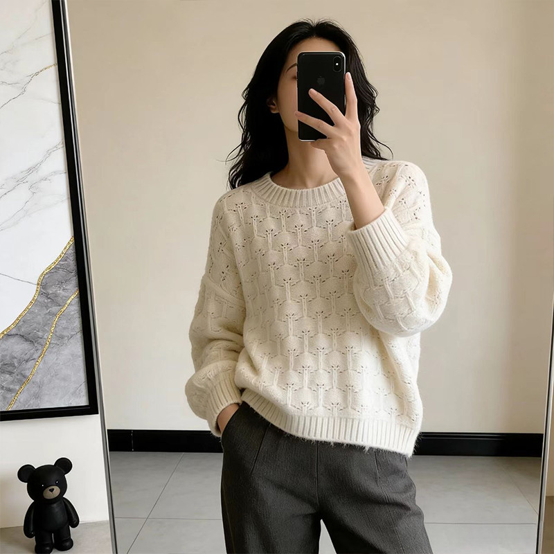 肌理感慵懒风圆领长袖毛衣女装2026春季复古百搭宽松显瘦针织上衣,女装/女士精品,毛衣,淘宝优惠券,粉丝福利购,淘宝优惠卷