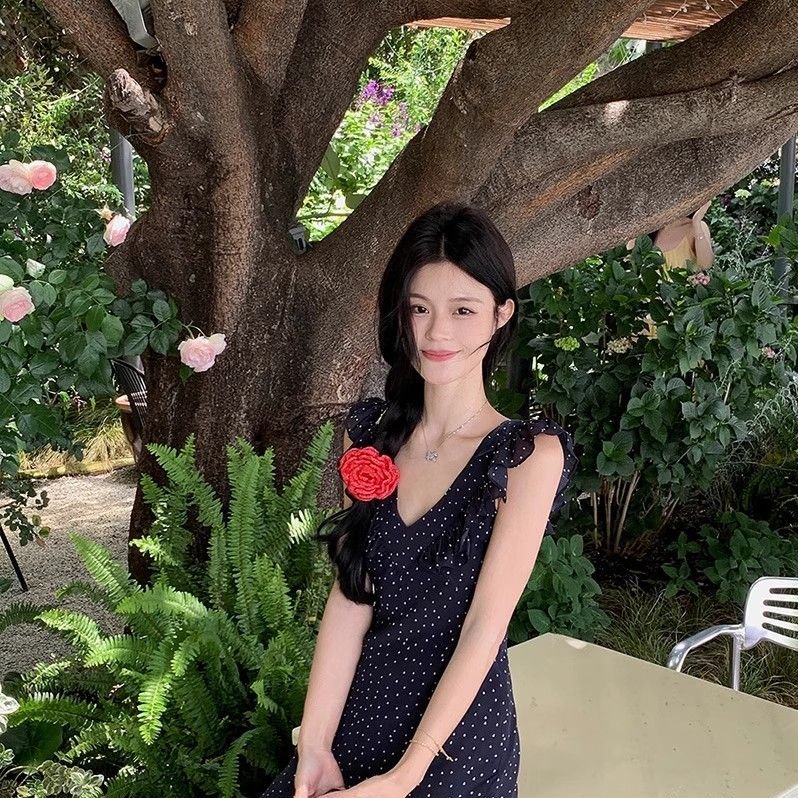 2026夏季新款法式薄荷绿抹胸连衣裙子女海边度假风收腰露肩长裙
