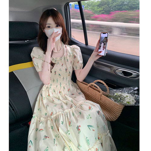 夏季新款法式方领气质连衣裙女装收腰显瘦复古碎花长裙子潮