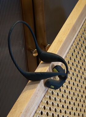 JBL PACE 开放式运动蓝牙耳机IP68防尘防水不入耳挂脖式