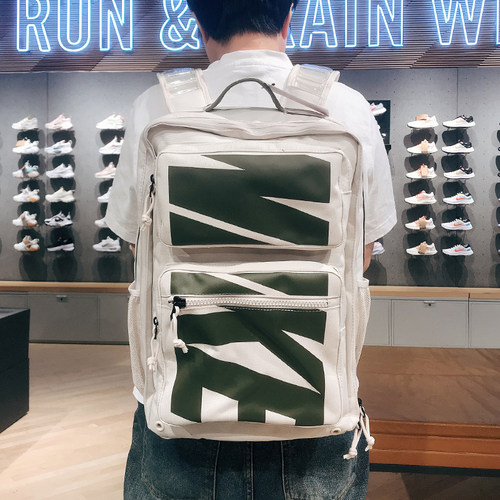 耐克NIKE运动气垫双肩背包