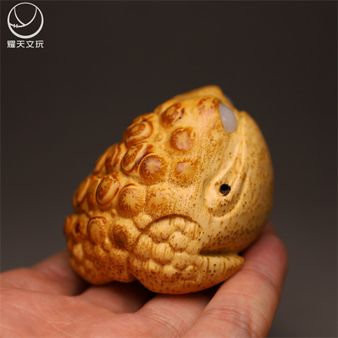 32 YAOTIAN WENWAN SU GONG 유명한 예술가 전체 손톱 대나무 뿌리 조각 황금 두꺼비 옥 대나무 옥 재료 오래된 재료 두꺼비 두꺼비 손잡이 조각