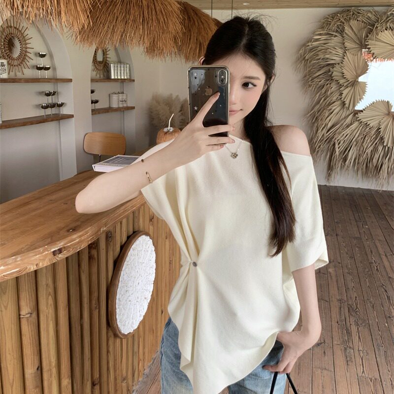 韩版宽松斜肩蝙蝠袖针织T恤女软糯慵懒感收腰设计显瘦不规则上衣