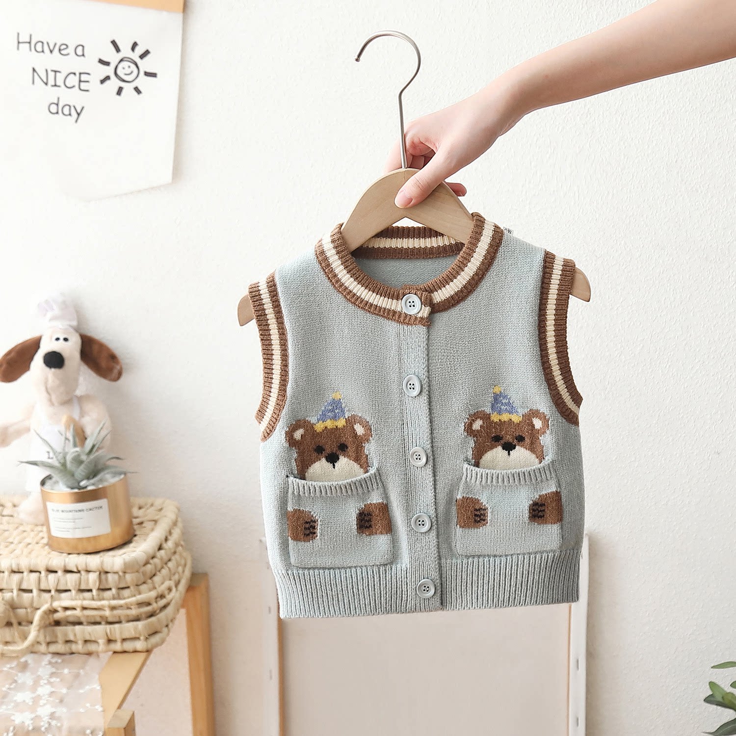 男童针织马甲春秋毛衣洋气儿童马夹男女宝宝卡通背心外穿坎肩上衣