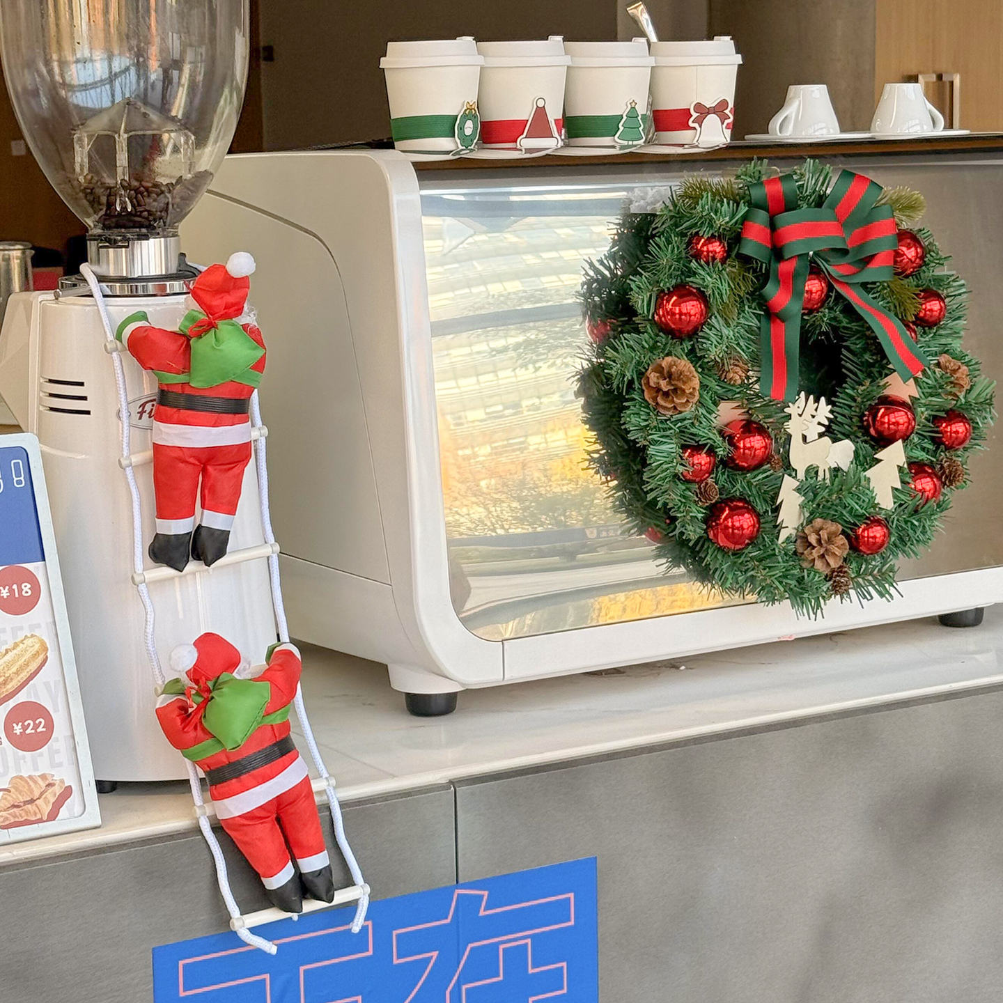 圣诞老人爬绳玩具咖啡门店布置圣诞节日装饰品挂件氛围感场景装扮