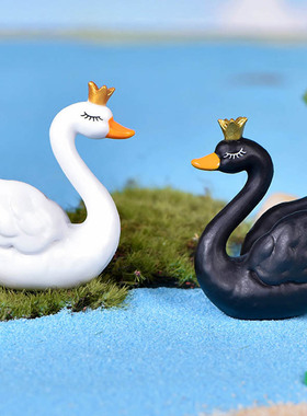 盆栽摄影可爱风塑料蛋糕小动物