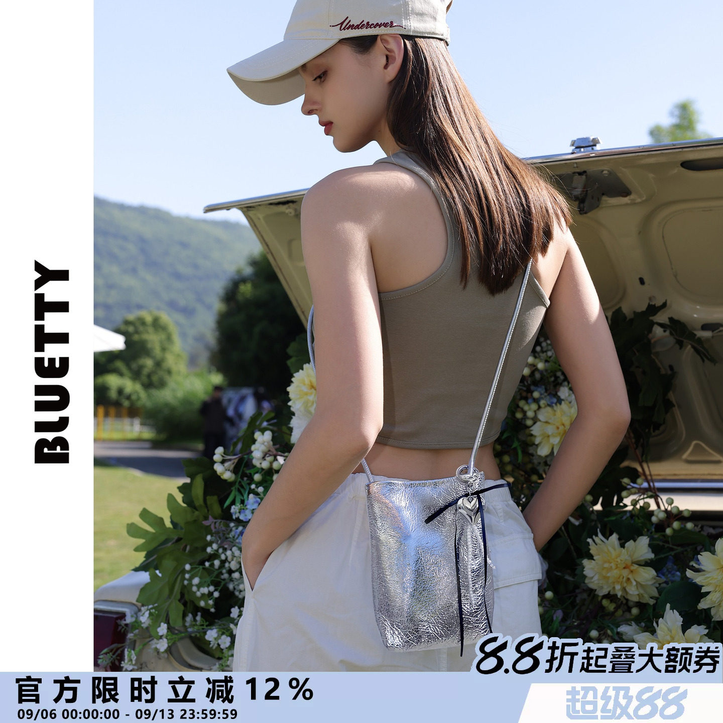 Bluetty简约韩版 头层牛皮mini斜挎包包女2025新款银色真皮手机包
