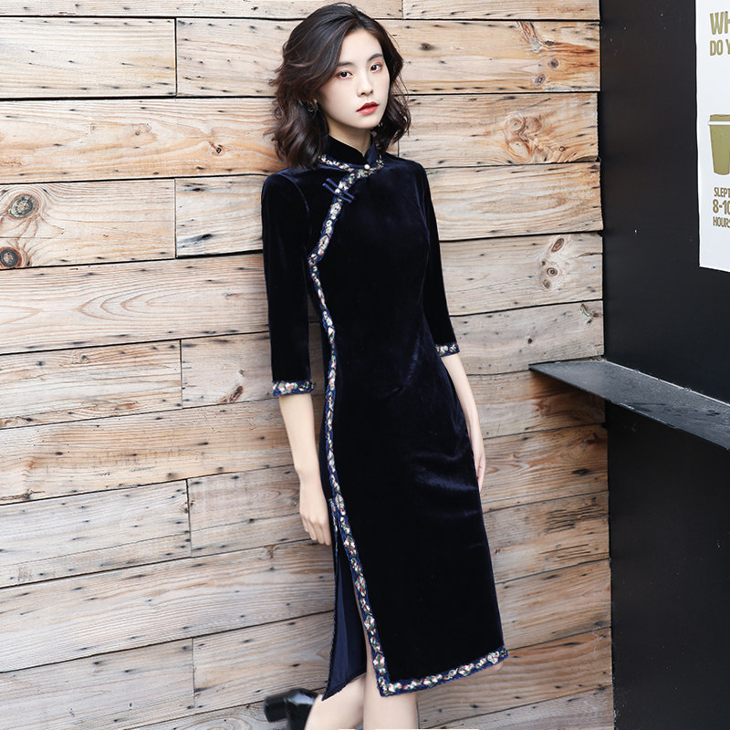 金丝绒旗袍年轻款秋冬长袖少女改良气质优雅复古名媛中国风连衣裙