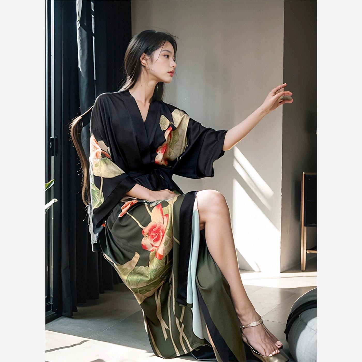 维多别致真丝睡衣女国风中式睡裙高级感丝绸薄款冰丝奢华晨袍睡袍