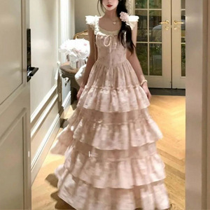 2026新款 樱织花翎 精致甜美小飞袖温柔碎花收腰公主连衣长裙