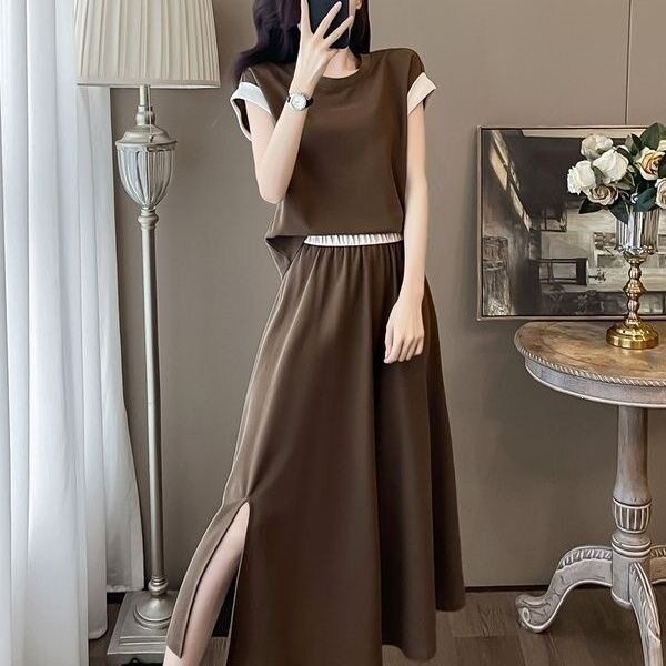 大码咖色休闲套装女夏季时尚韩版气质漂亮短袖开叉半身裙子两件套