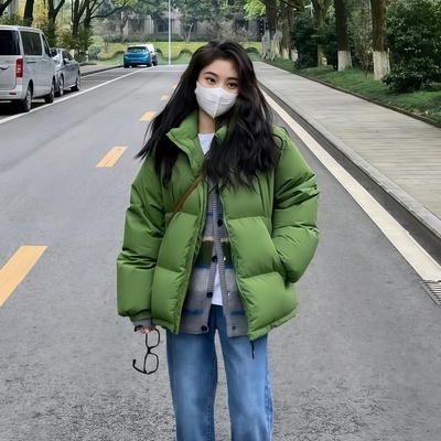 绿色显白羽绒服女短款冬季加厚保暖90绒韩版宽松面包服小个子外套