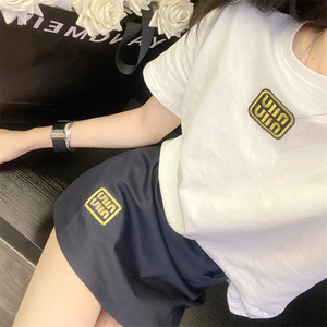 少女系穿搭夏新款半裙高版字母贴标刺绣甜美气质上衣套装三标齐全