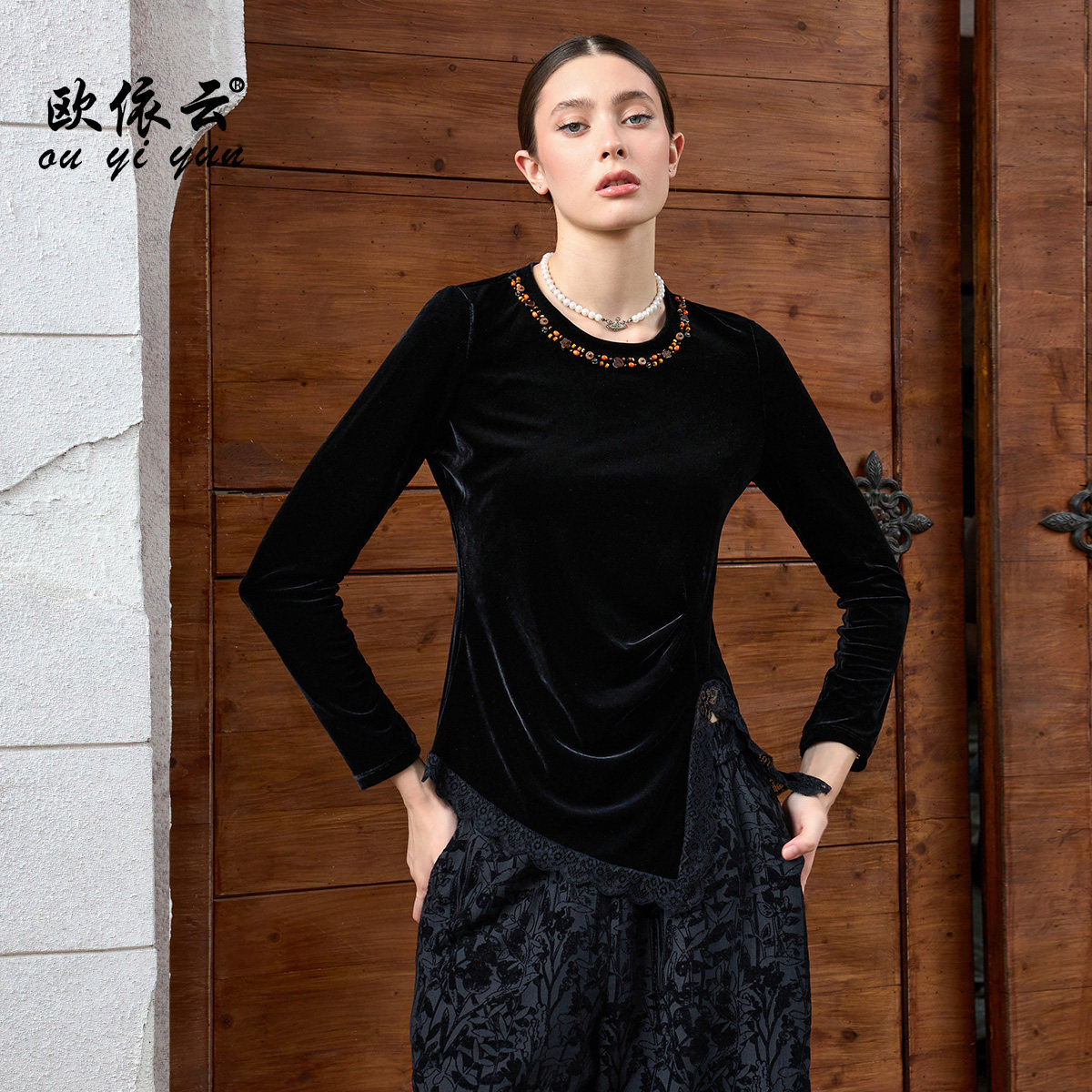 收腰显瘦打底衫秋装妈妈丝绒上衣图片