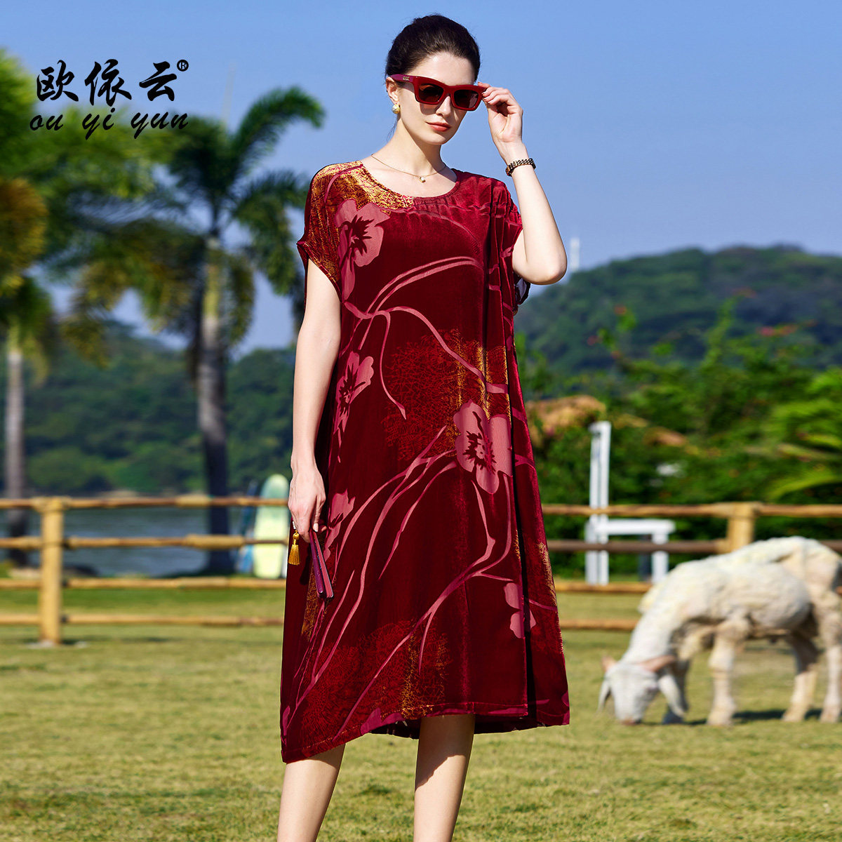 妈妈秋装宽松裙子高贵洋气连衣裙图片
