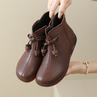 中老年妈妈鞋秋冬款平跟防滑牛筋软底老人棉鞋大码女鞋加绒短靴女