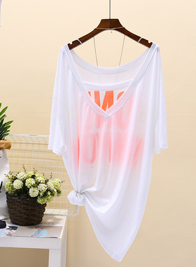 小众2025年新款白色休闲宽松后背V领短袖T恤女度假海边微透罩衫