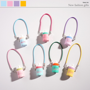 新款可爱卡通迷你小奶瓶钥匙扣挂件包包挂饰小礼品汽车书包小红书