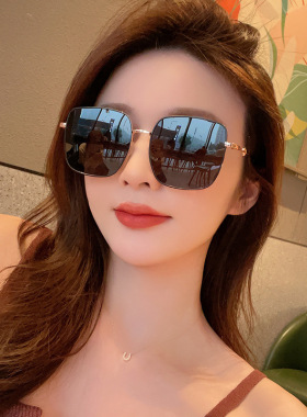 2025新款时尚金属方框女士太阳镜潮流大框显瘦ins网红墨镜