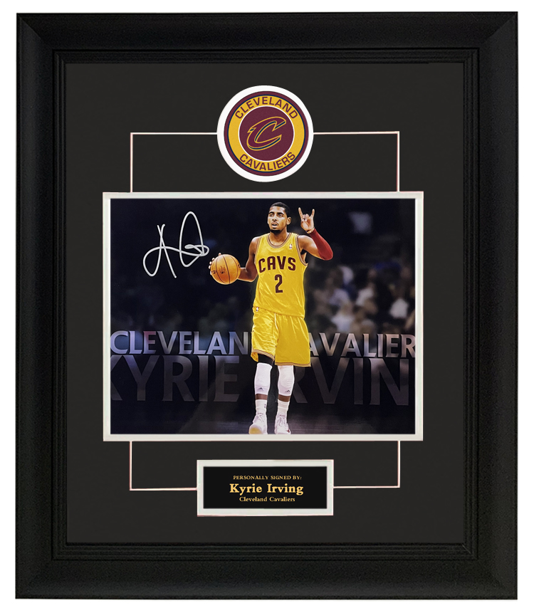 骑士队 欧文亲笔签名照片 裱框 带证书 收藏