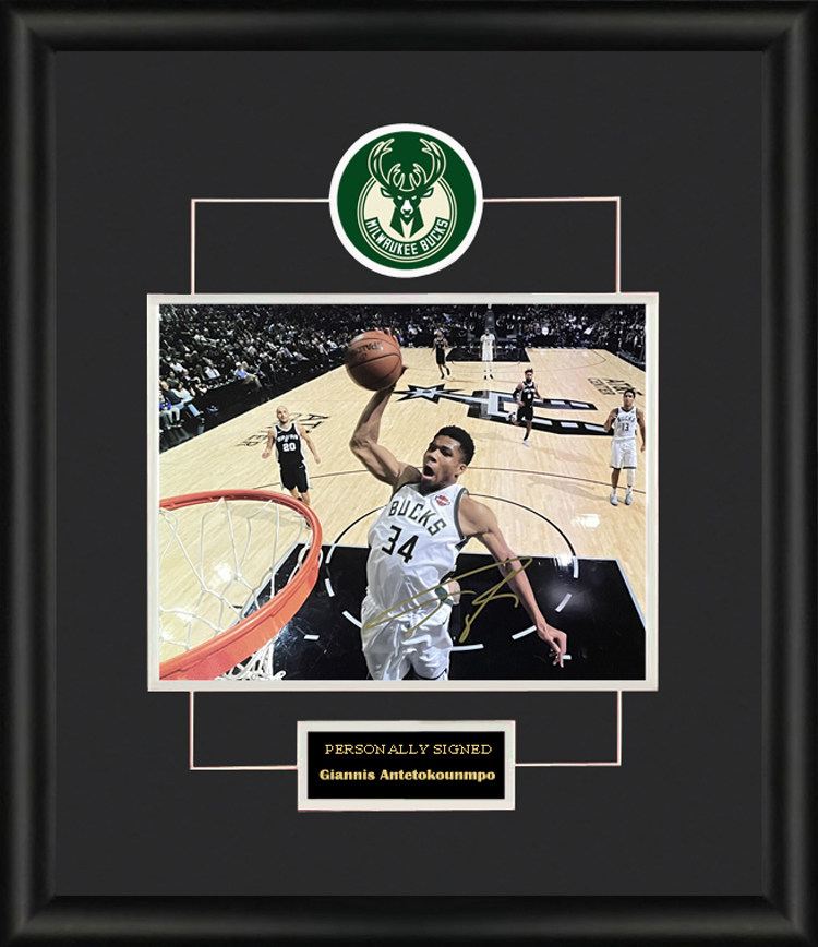 收藏 字母哥 阿德托昆博 亲笔签名 照片裱框 含sa证书 雄鹿