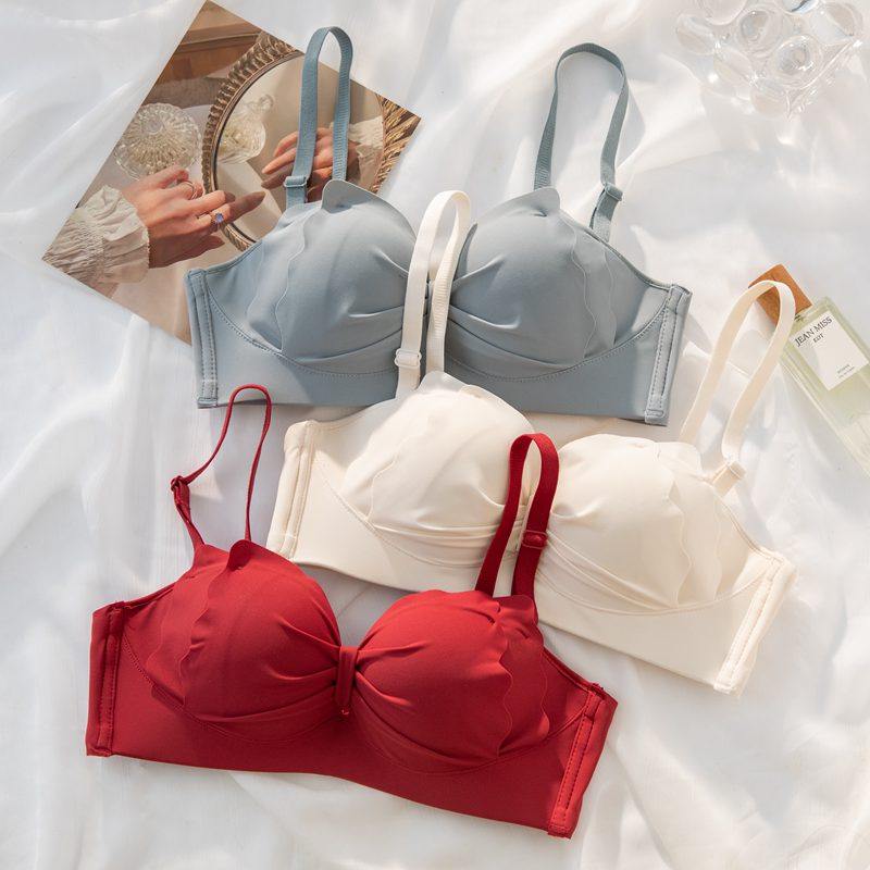 小胸平胸显大内衣女无钢圈本命年红色调整型上托少女士文胸罩套装