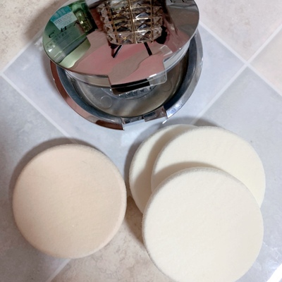 香缇卡清透干湿两用粉盒包邮面扑