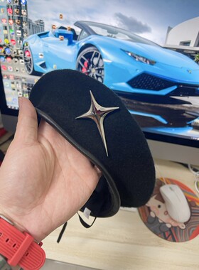 贝雷帽出游英伦男女春秋冬徽章