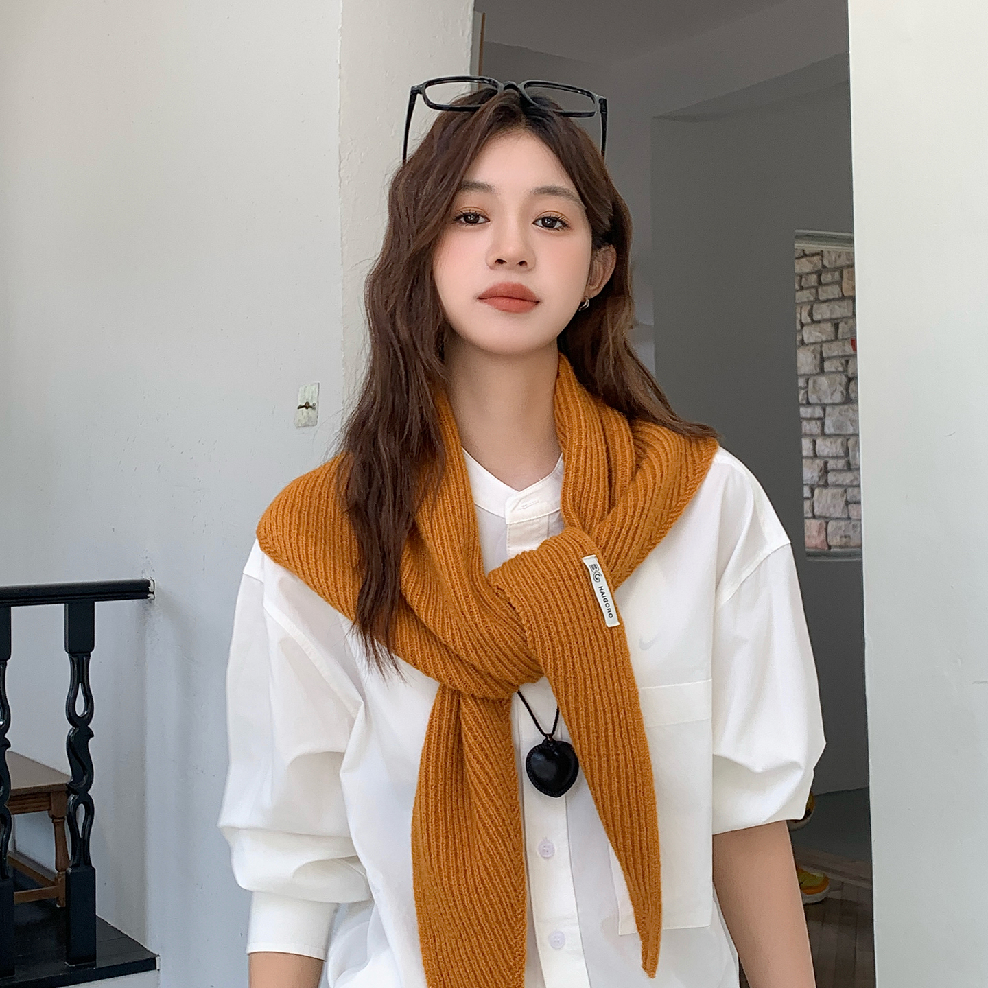 春秋薄款纯色交叉针织三角巾披肩外搭女韩版文艺橘黄百搭护颈围巾