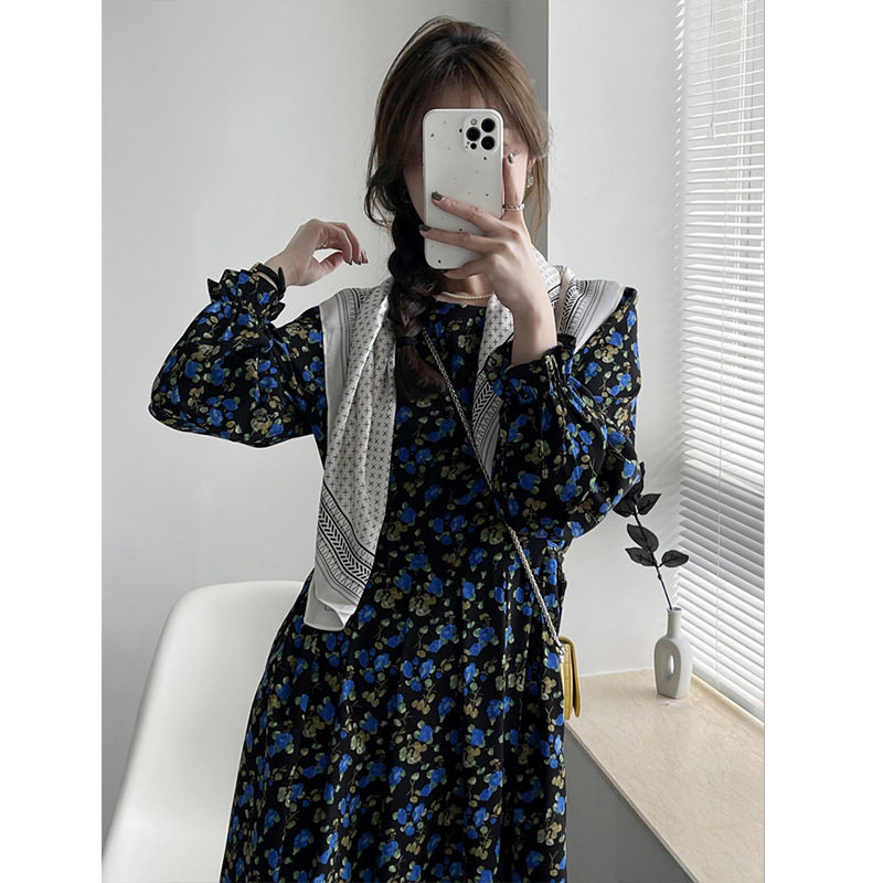 橘芷2025春圆领碎花裙女收腰清新连衣裙女中长款复古初恋裙9105-